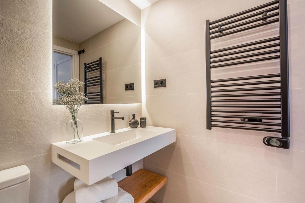 Apartsnoubcn Equador Les Corts Barcelona Exterior foto